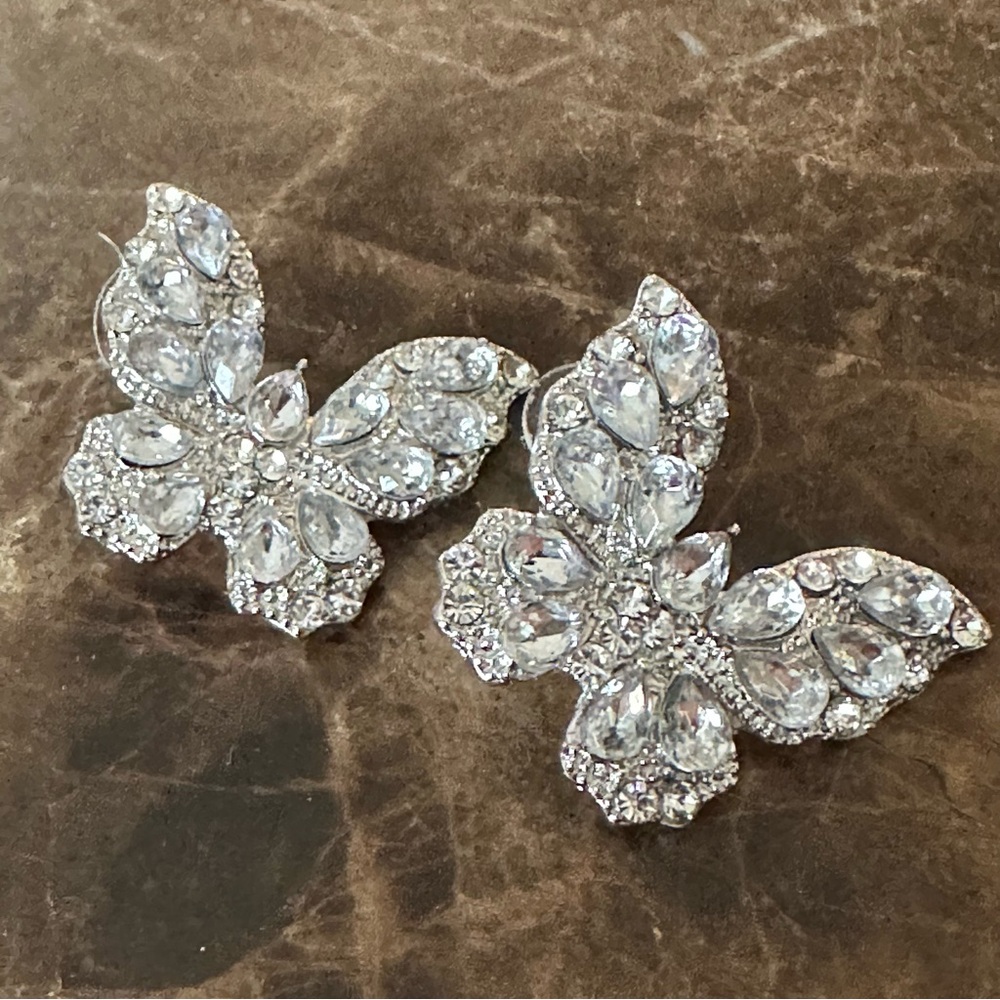 Elegant Silver Bling Butterfly Earrings NWOT